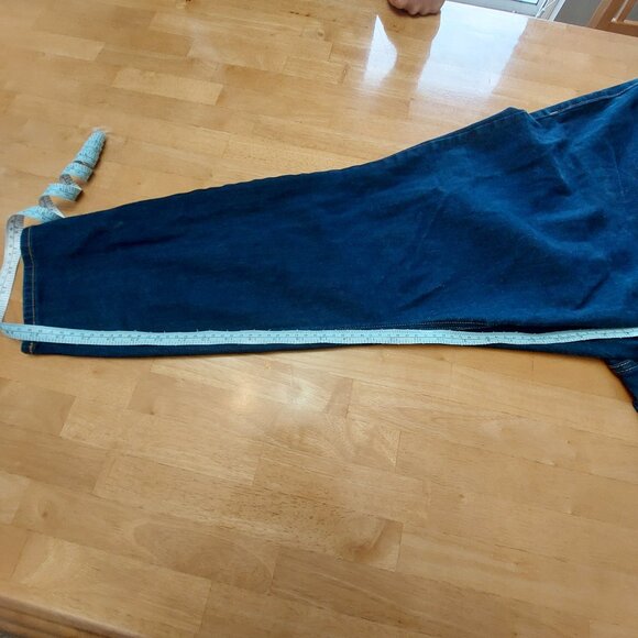 Old Navy Plus Size Dark Denim Jeans button with zipper closure Size 26 - Picture 10 of 10